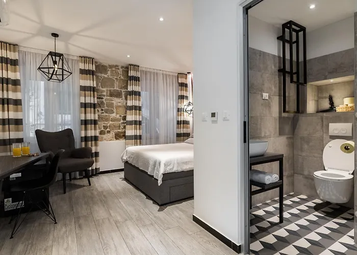 Split City Centre Room