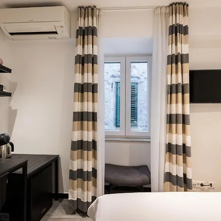 Split City Centre Room Exterior photo